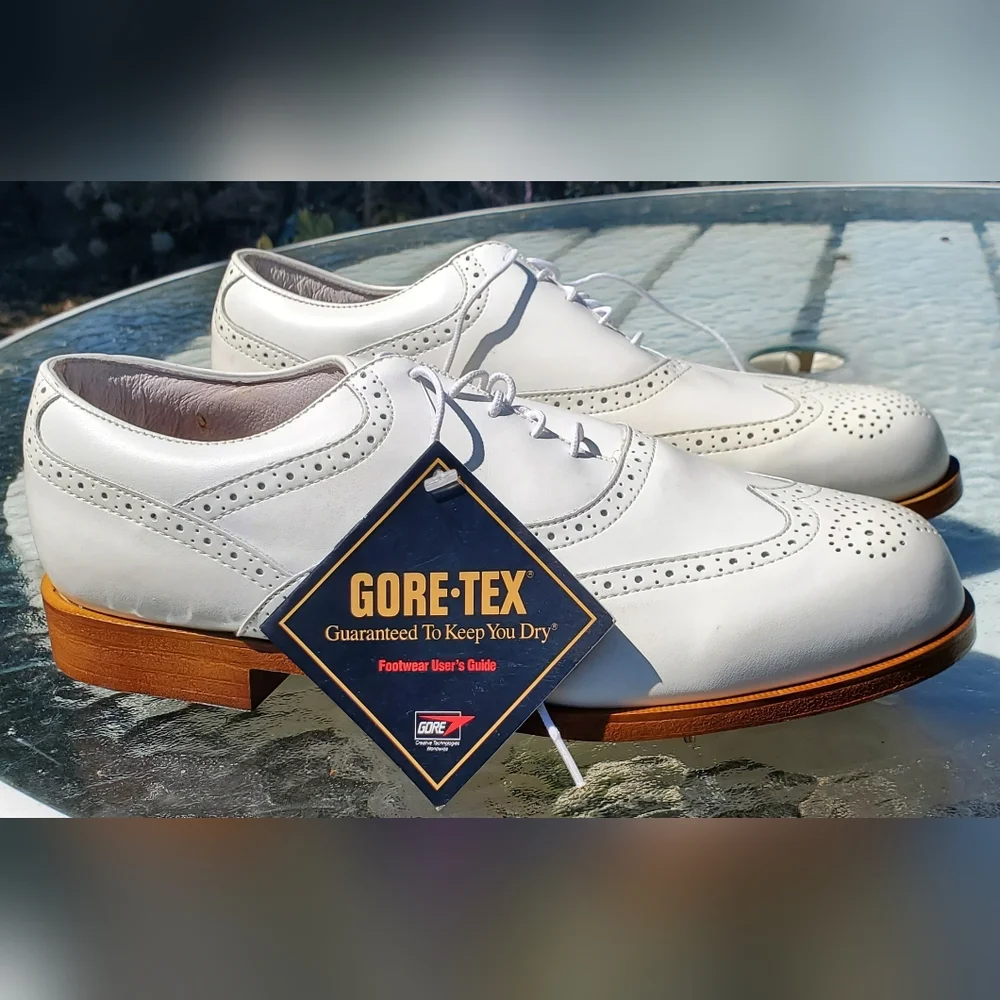 ETONIC VINTAGE MEN'S GOLF SHOES. WHITE. LNWT. 9W. USA. LEATHER. SPIKES.